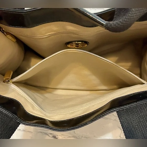 Tory Burch Black Patent Leather Logo Tote - EUC. - Picture 15 of 16